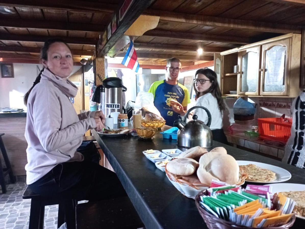 Andes Hostel Huaraz  Εξωτερικό φωτογραφία