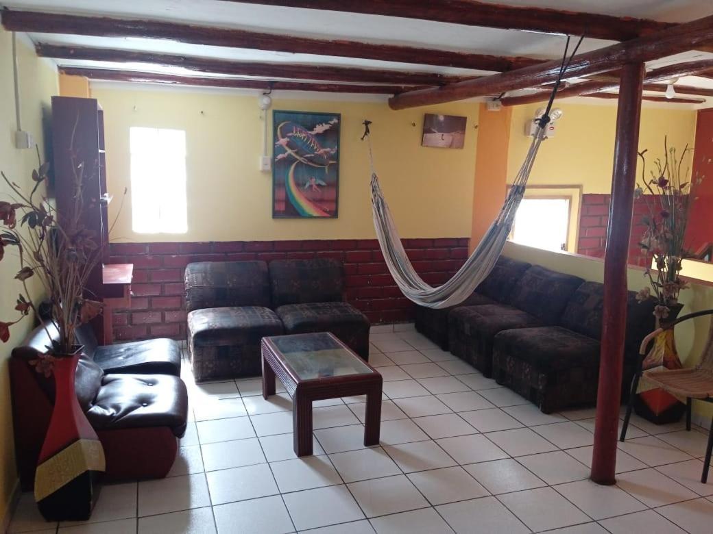 Andes Hostel Huaraz  Εξωτερικό φωτογραφία