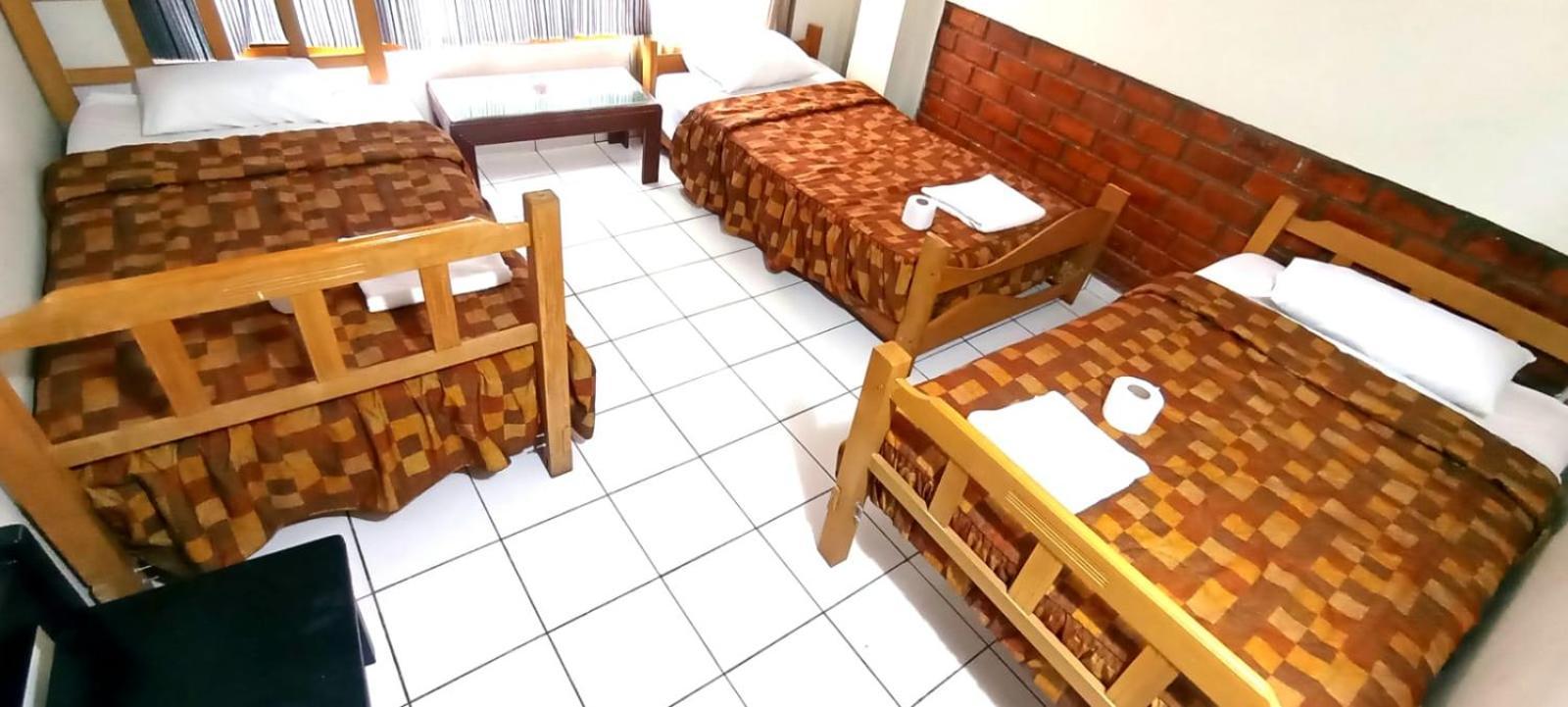 Andes Hostel Huaraz  Εξωτερικό φωτογραφία